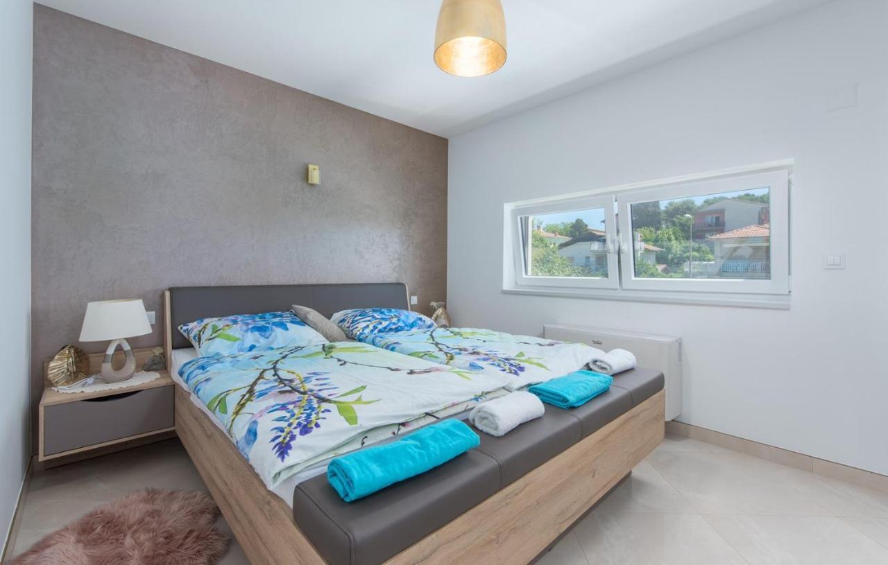 Modern Apartments With Shared Pool Near The Sea Pola Esterno foto