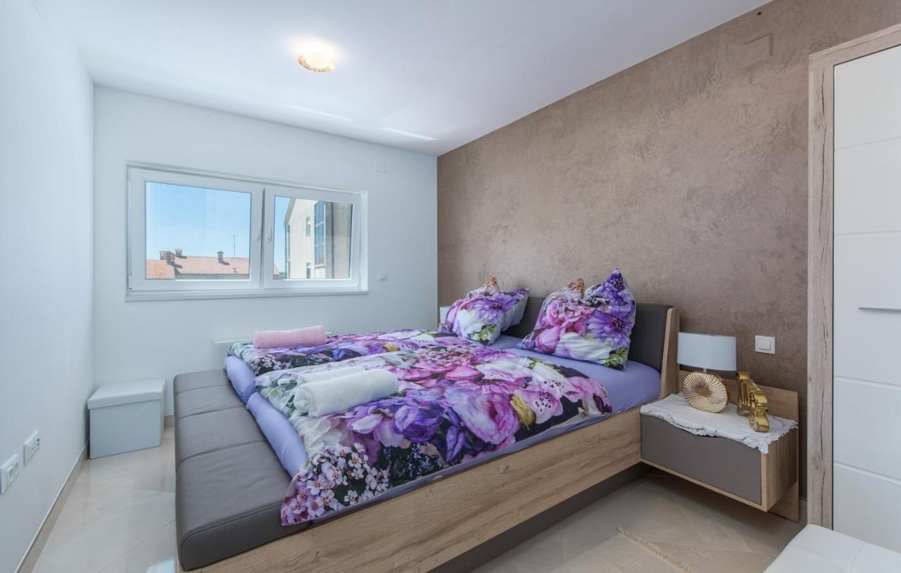 Modern Apartments With Shared Pool Near The Sea Pola Esterno foto